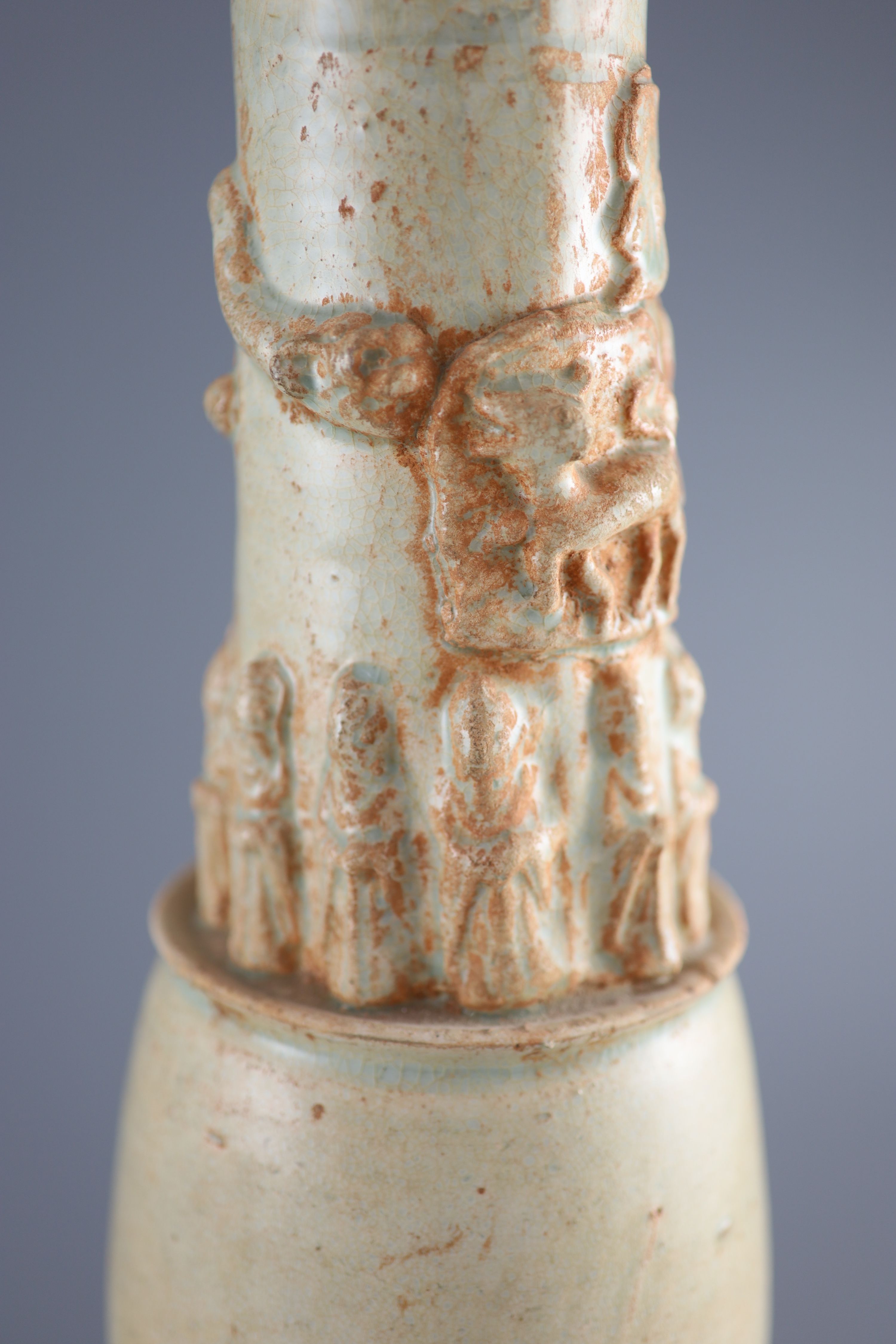A pair of Qingbai funeral vases and lids (undamaged) song dynasty